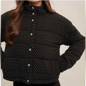 NWT Hem & Thread Black and White Patterned Puffer Jacket